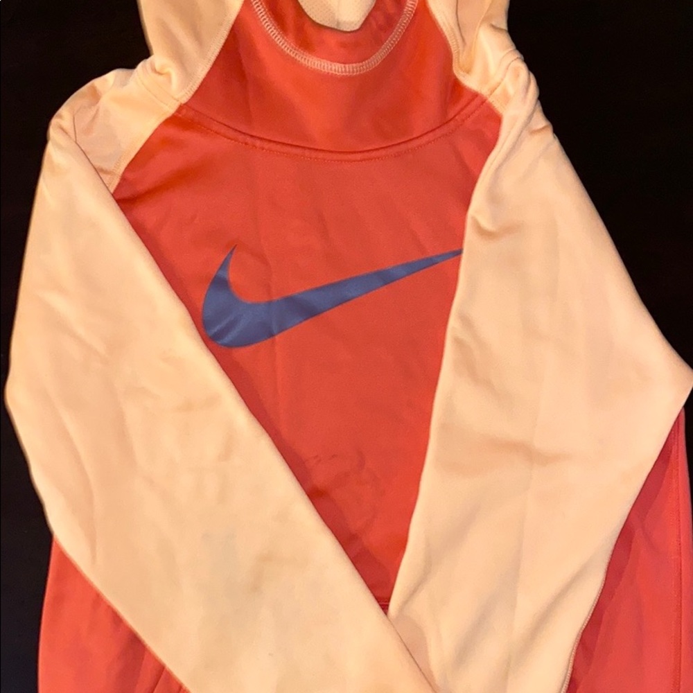 ❤️RED AND ORANGE NIKE KIDS HOODIE🧡